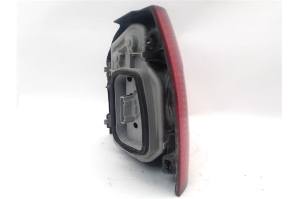 Recambio de piloto trasero izquierdo para volkswagen polo iv (9n1) 1.4 tdi referencia OEM IAM 6Q6945095G  