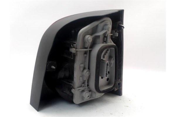 Recambio de piloto trasero izquierdo para volkswagen polo iv (9n1) 1.4 tdi referencia OEM IAM 6Q6945095G  