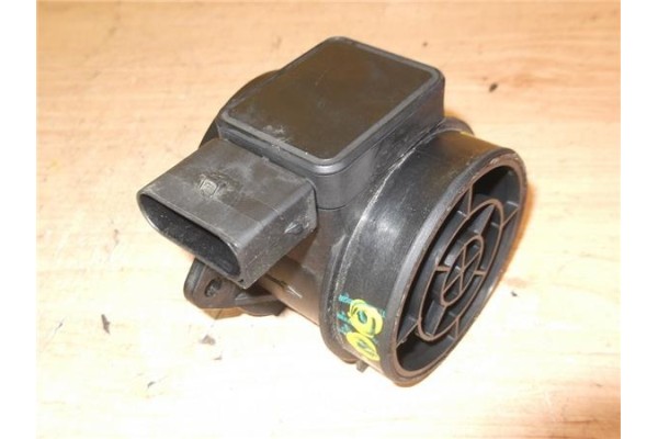 Recambio de caudalimetro para volvo v40 familiar 1.8 referencia OEM IAM 30611533 5WK9624 