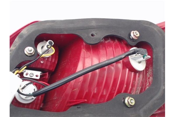 Recambio de piloto trasero izquierdo para kia rio (jb) 1.5 crdi referencia OEM IAM 3231920LAQ 3470915 