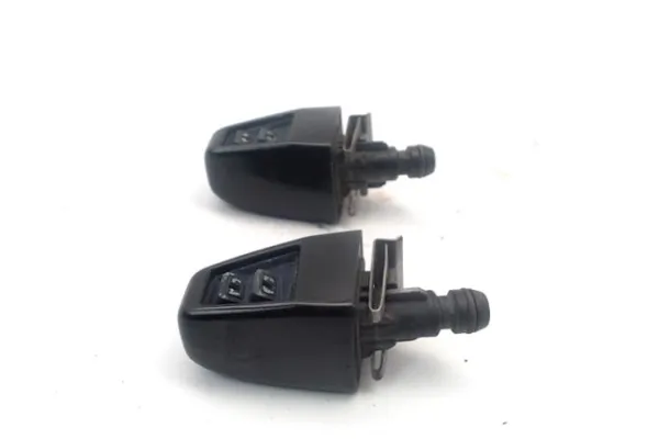 Recambio de eyector lavafaros derecho para bmw serie x3 (e83) 3.0i referencia OEM IAM 61660307508 61670308841 