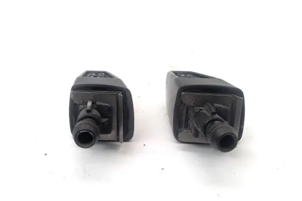 Recambio de eyector lavafaros derecho para bmw serie x3 (e83) 3.0i referencia OEM IAM 61660307508 61670308841 