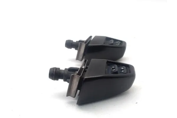 Recambio de eyector lavafaros derecho para bmw serie x3 (e83) 3.0i referencia OEM IAM 61660307508 61670308841 