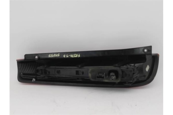 Recambio de piloto trasero derecho para ford fiesta v (jh_, jd_) 1.4 16v referencia OEM IAM 2S5113A602A 1324561 