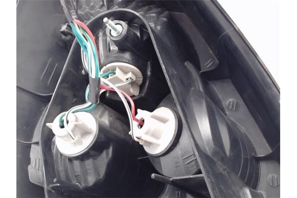 Recambio de piloto trasero derecho para toyota corolla (e11) 1.4 (ee111_) referencia OEM IAM 815501E130  