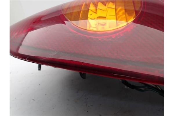 Recambio de piloto trasero derecho para toyota corolla (e11) 1.4 (ee111_) referencia OEM IAM 815501E130  
