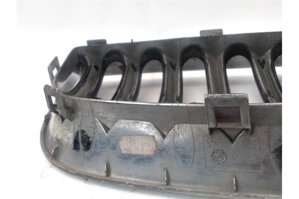 Recambio de rejilla paragolpes delantero izquierda para bmw serie x3 (e83) 3.0i referencia OEM IAM 51133414903  