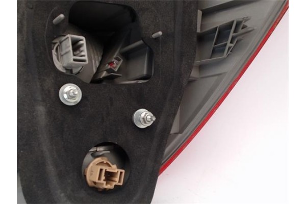 Recambio de piloto trasero izquierdo para honda fr-v (be) 1.7 referencia OEM IAM 33551SJDE01  
