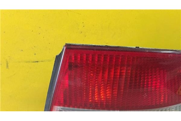 Recambio de piloto trasero derecho para opel vectra b berlina 1.6 básico (1999) referencia OEM IAM 90568049  