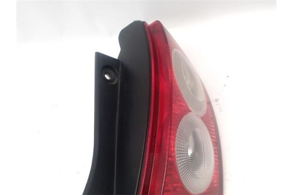 Recambio de piloto trasero derecho para nissan micra (k12e) 1.2 16v referencia OEM IAM 26554AX720  