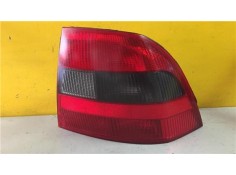 Recambio de piloto trasero derecho para opel vectra b berlina 1.6 cd referencia OEM IAM 90568052  