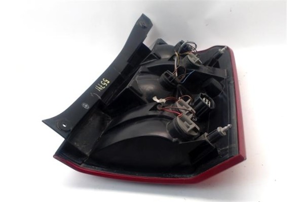 Recambio de piloto trasero izquierdo para land rover discovery 2.7 td referencia OEM IAM XFB000573  