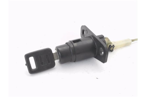 Recambio de bombin porton trasero para seat ibiza 1.2 referencia OEM IAM 6K5827571  