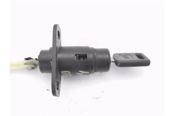 Recambio de bombin porton trasero para seat ibiza 1.2 referencia OEM IAM 6K5827571  
