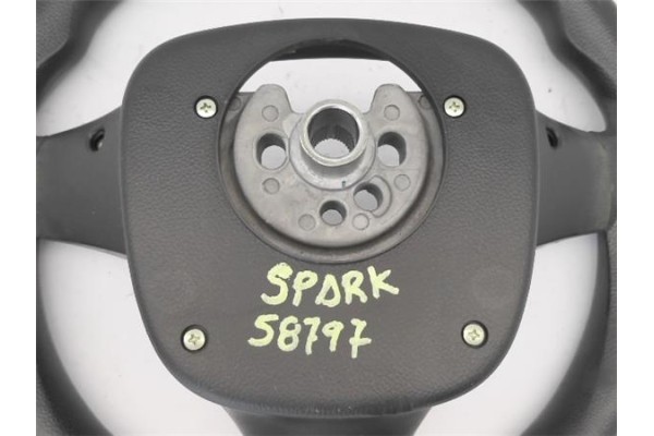 Recambio de volante para chevrolet spark 1.0 basis referencia OEM IAM 95022160 U31530T 