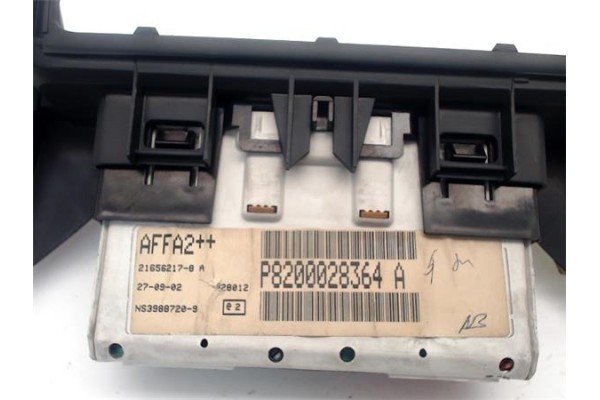 Recambio de display para renault clio ii fase i (b/cb0) 1.5 dci (b/cb07) referencia OEM IAM P8200028364  