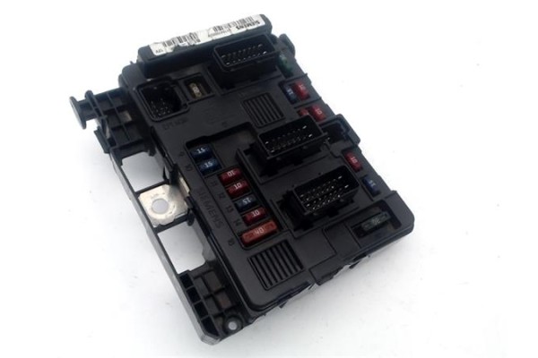 Recambio de caja fusibles/rele para citroen c5 berlina 1.8 16v (dc6fzb, dc6fze) referencia OEM IAM 9646498880 6500Y3 