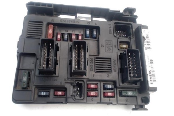 Recambio de caja fusibles/rele para citroen c5 berlina 1.8 16v (dc6fzb, dc6fze) referencia OEM IAM 9646498880 6500Y3 
