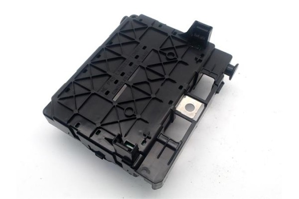 Recambio de caja fusibles/rele para citroen c5 berlina 1.8 16v (dc6fzb, dc6fze) referencia OEM IAM 9646498880 6500Y3 
