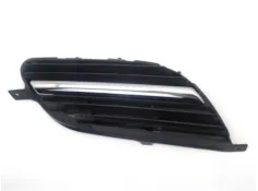 Recambio de rejilla paragolpes delantero derecha para nissan almera tino (v10m) 2.2 di referencia OEM IAM 62074BU300  