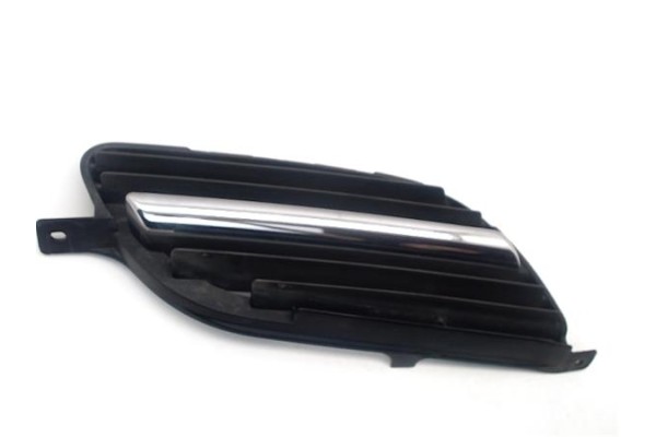 Recambio de rejilla paragolpes delantero derecha para nissan almera tino (v10m) 2.2 di referencia OEM IAM 62074BU300  