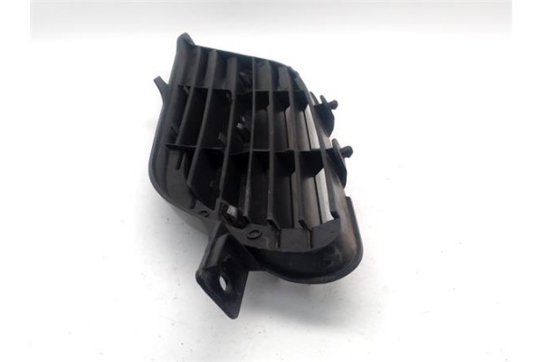 Recambio de rejilla paragolpes delantero derecha para nissan almera tino (v10m) 2.2 di referencia OEM IAM 62074BU300  