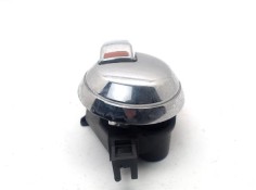 Recambio de manilla int. puerta delantero derecha para fiat 500 1.3 d multijet referencia OEM IAM 71749972 607048DX 