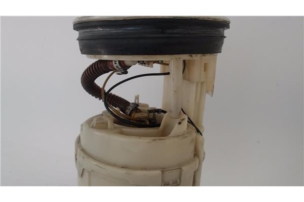 Recambio de bomba combustible para seat ibiza (6l1) 1.4 16v referencia OEM IAM 6Q0919051F  