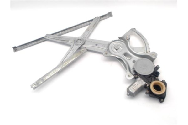 Recambio de elevalunas electrico delantero derecho para toyota corolla verso (r1) 1.8 sol referencia OEM IAM 698100F010  