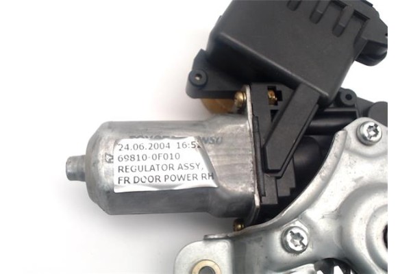 Recambio de elevalunas electrico delantero derecho para toyota corolla verso (r1) 1.8 sol referencia OEM IAM 698100F010  