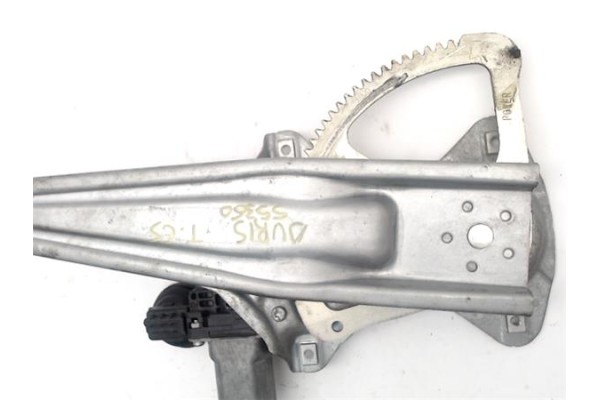 Recambio de elevalunas electrico trasero izquierdo para toyota auris (e15) 2.0 d-4d referencia OEM IAM 8571035180 AV2621002330 