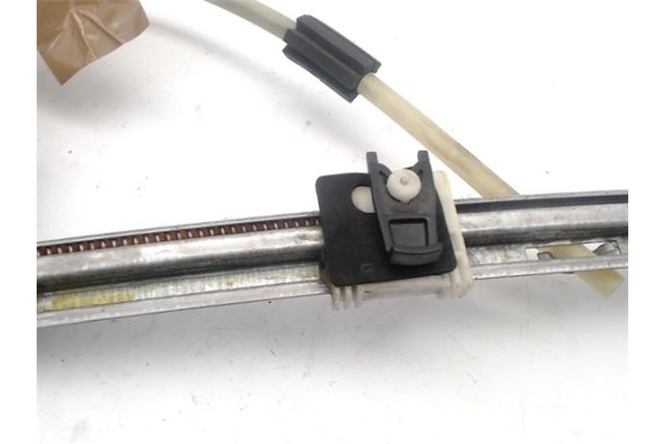 Recambio de elevalunas electrico trasero izquierdo para renault laguna ii (bg0) 1.9 dci (bg1a, bg1w) referencia OEM IAM 82004852