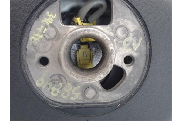 Recambio de volante para audi a3 (8l) 1.6 ambiente referencia OEM IAM   