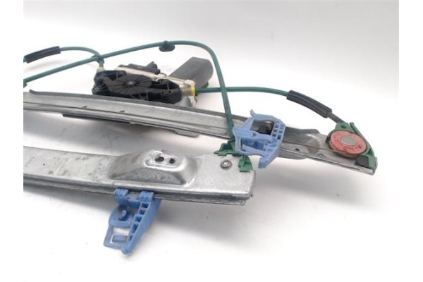 Recambio de elevalunas electrico delantero izquierdo para citroen c2 1.4 hdi referencia OEM IAM 9221X3 36120604 