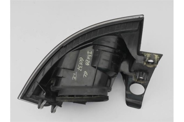 Recambio de piloto trasero izquierdo para seat ibiza (6l1) 1.4 16v referencia OEM IAM 6L6945111B  