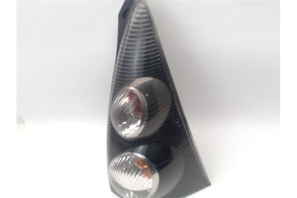 Recambio de piloto trasero derecho para citroen c1 1.0 sx referencia OEM IAM 6351X8  