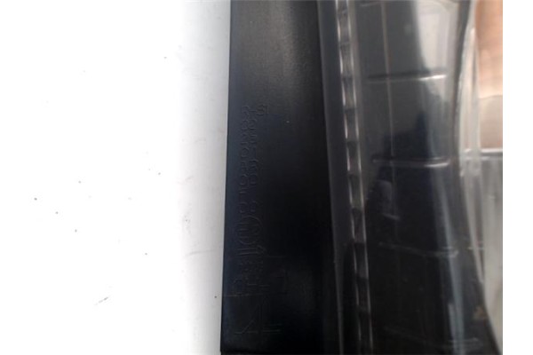 Recambio de piloto trasero derecho para citroen c1 1.0 sx referencia OEM IAM 6351X8  