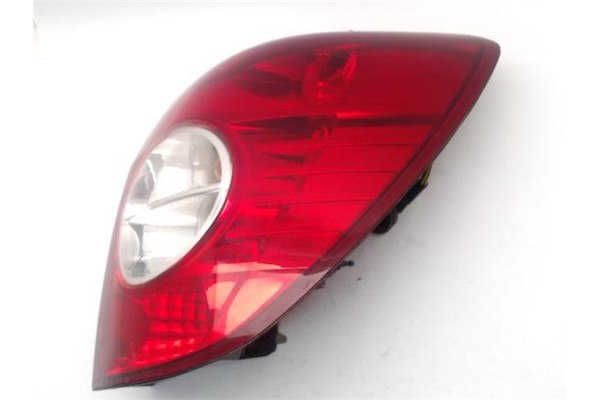 Recambio de piloto trasero derecho para chevrolet captiva 2.0 d referencia OEM IAM 96626996  