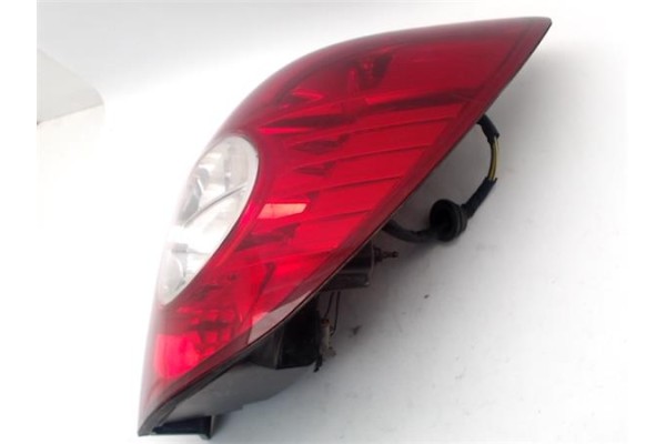 Recambio de piloto trasero derecho para chevrolet captiva 2.0 d referencia OEM IAM 96626996  