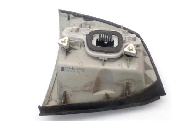 Recambio de piloto trasero derecho para opel astra g berlina 1.6 referencia OEM IAM 6223020  