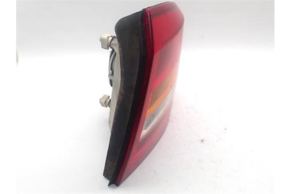 Recambio de piloto trasero derecho para opel astra g berlina 1.6 referencia OEM IAM 6223020  