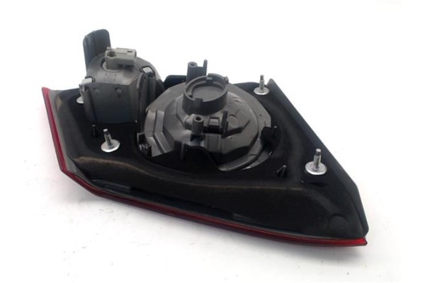 Recambio de piloto antiniebla trasero derecho para honda civic viii sedán (fd) 1.3 hybrid referencia OEM IAM 34151SNBG02  