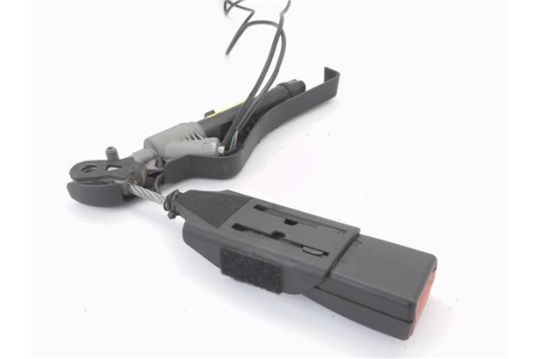 Recambio de anclaje cinturon delantero izquierdo para citroen c2 1.4 hdi referencia OEM IAM 96437498 TRW33022955 