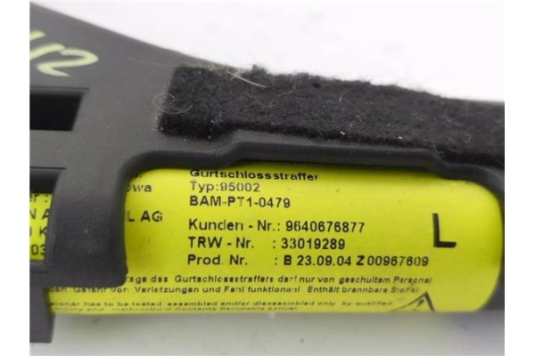 Recambio de anclaje cinturon delantero izquierdo para citroen c2 1.4 hdi referencia OEM IAM 96437498 TRW33022955 