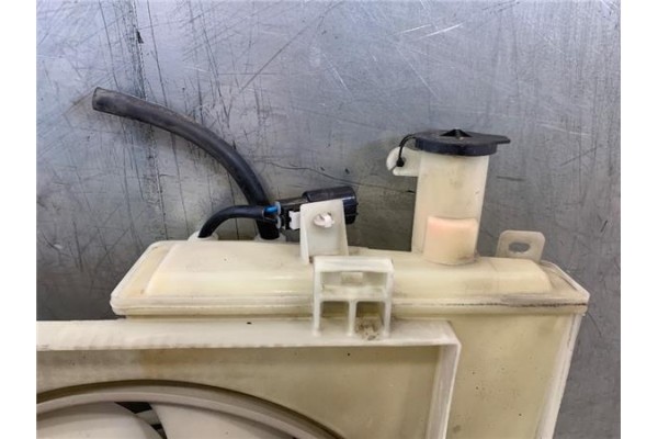 Recambio de electroventilador para toyota aygo (kgb/wnb) 1.0 básico referencia OEM IAM 163628EA01  