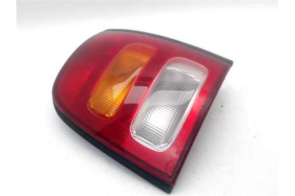 Recambio de piloto trasero derecho para nissan micra (k11) 1.3 i 16v referencia OEM IAM 265546F600  