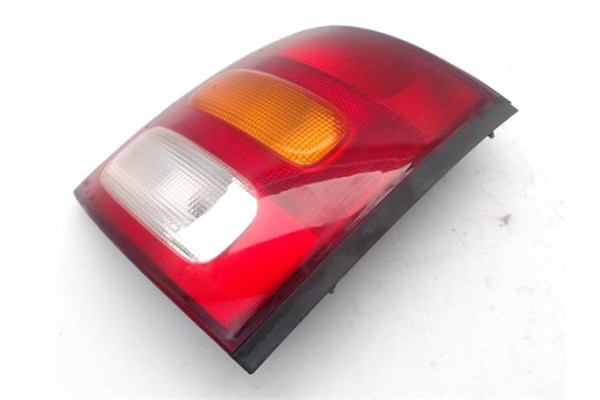 Recambio de piloto trasero derecho para nissan micra (k11) 1.3 i 16v referencia OEM IAM 265546F600  