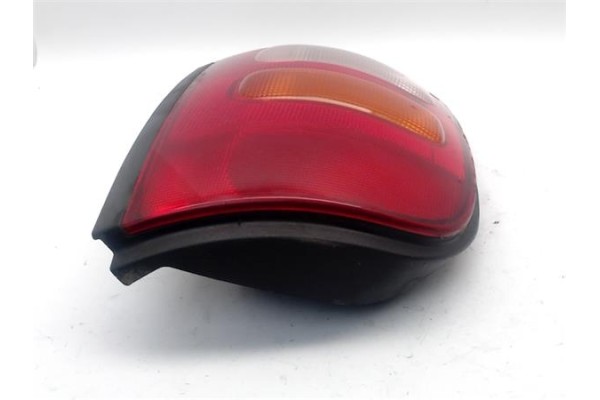 Recambio de piloto trasero derecho para nissan micra (k11) 1.3 i 16v referencia OEM IAM 265546F600  