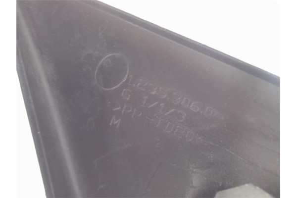 Recambio de retrovisor electrico izquierdo para renault megane ii berlina 5p referencia OEM IAM 12353060  