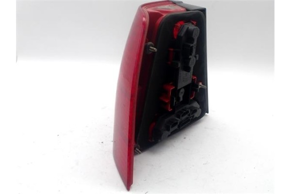 Recambio de piloto trasero derecho para volkswagen bora berlina (1j2) 1.6 referencia OEM IAM 1J5945096AB  